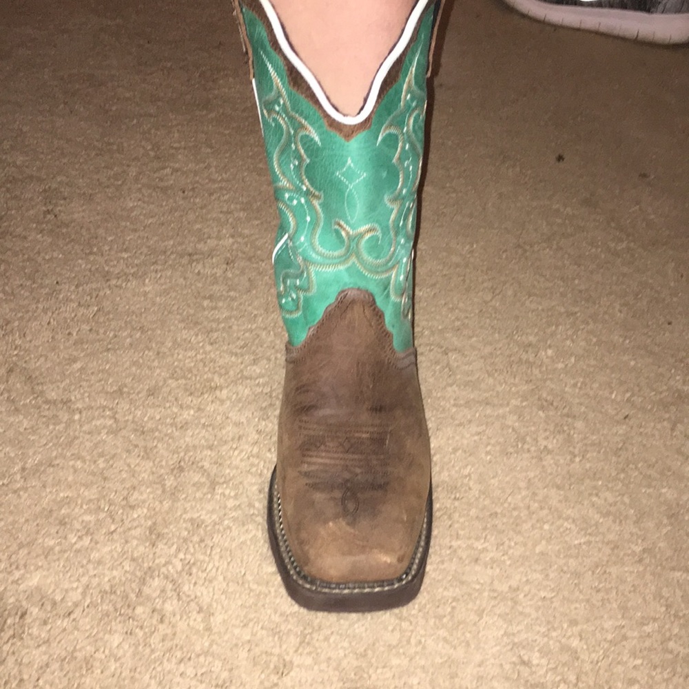 Justin boots!